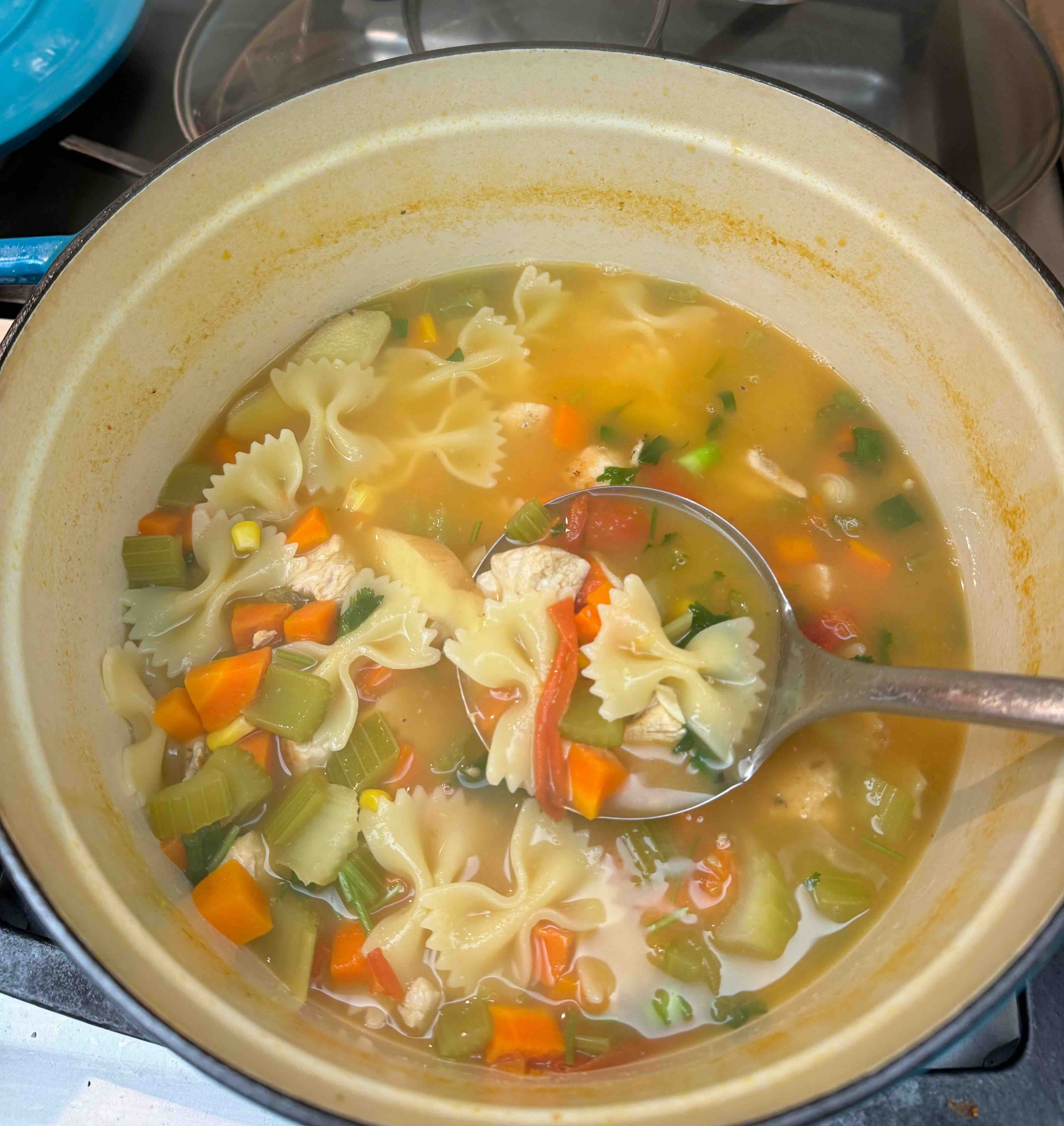 ABC chicken noodle soup (32 oz, 4 servings)